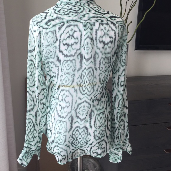 🚫sold bundleEquipment button down - Picture 2 of 2