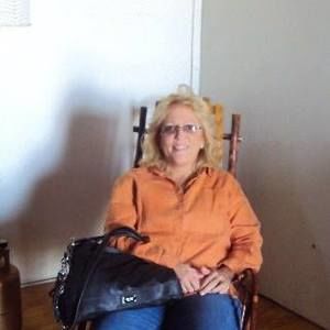 Meet your Posher, Debbie