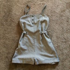Urban outfitters checkered romper SM