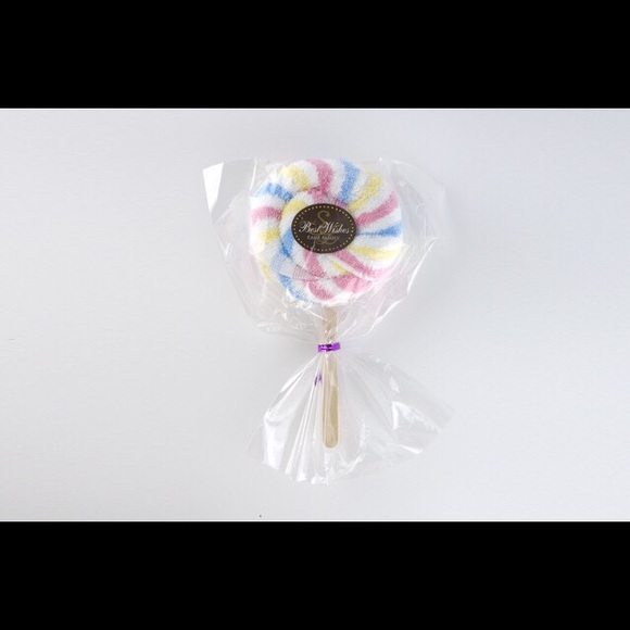Trade Lollipop shaped towel!