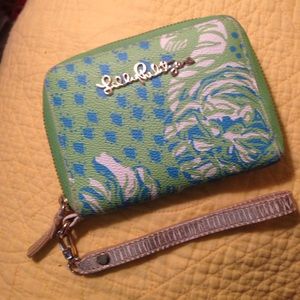 Lilly Pulitzer Charlotte wristlet