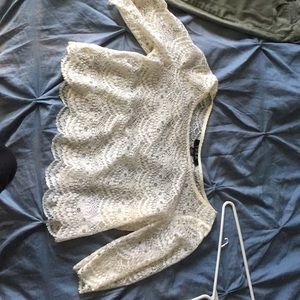 Ivory lace crop