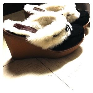 Jessica Simpson wedges size 7.5.