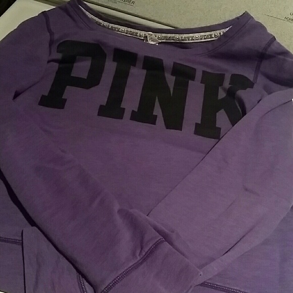 Wanting to trade. Pink victoria secret crew neck - Picture 3 of 3