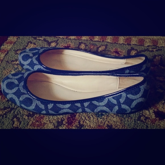 Women's Coach flats Sz. 6.5