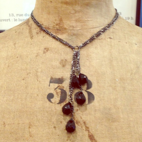 Black Teardrop Bead Necklace - Picture 1 of 3