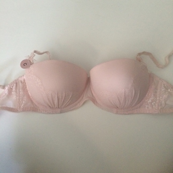 Pretty pink bra, brand new