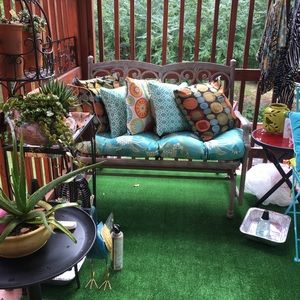 Meet your Posher, Louise