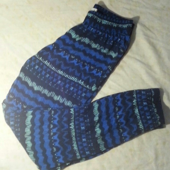 Hollister pants
