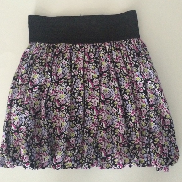 Floral print skirt
