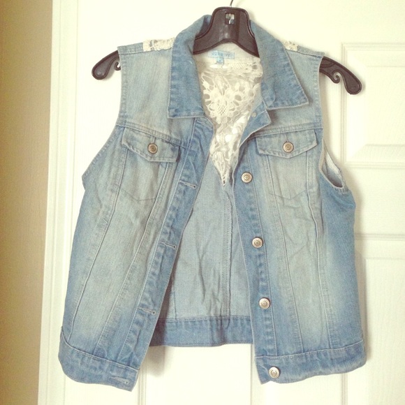 Denim vest with lace cut out in back. Jun and ivy