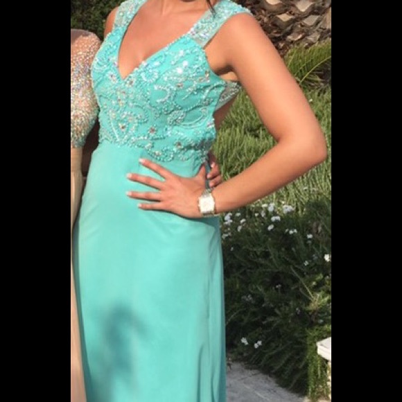 Gorgeous custom made turquoise beaded gown!!! - Picture 1 of 4