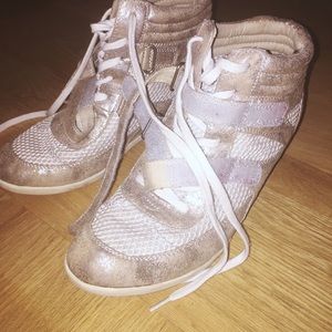 SPARKLY IVORY SNEAKER WEDGES! 🙀