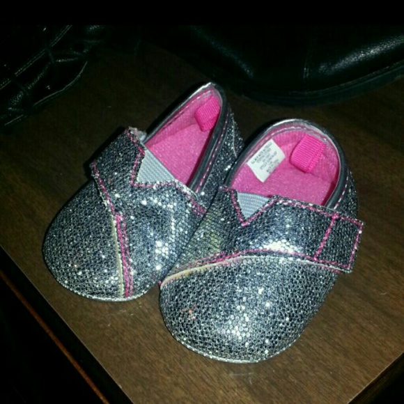 3-6 month shoes - Picture 1 of 3