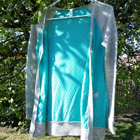 Xhilaration Blue Colorblock Cardigan - Picture 2 of 3