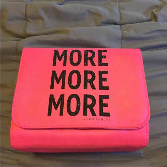 VS PINK MAKEUP CASE