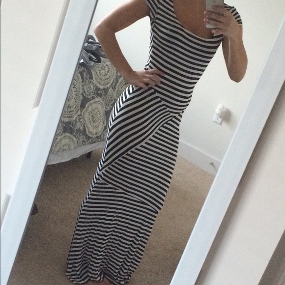 Charlotte Russe Dresses & Skirts - Selling MAXI DRESS- Only worn one time!!