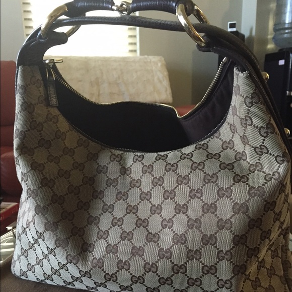 SOLD🚫Authentic Gucci