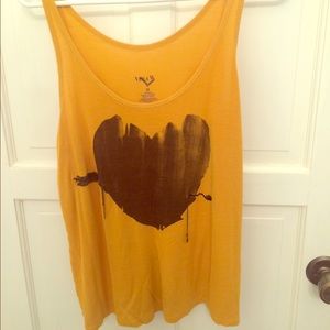 Vera wang graphic tank