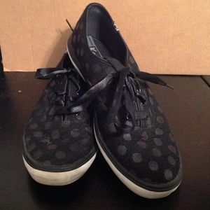 Black Keds