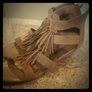 MOCCA frinze Sandals