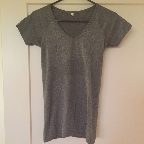 Lululemon Swiftly V neck