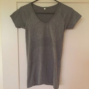 Lululemon Swiftly V neck