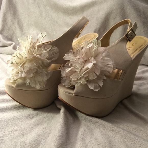 Bakers Cream Wedges