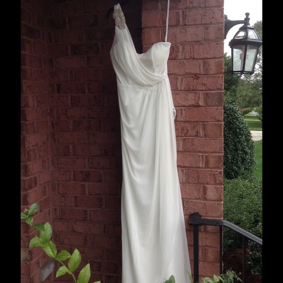 Long white dress