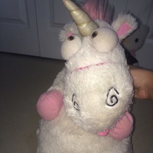 Universal despicable me unicorn