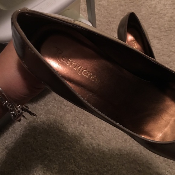 Shoes - Picture 3 of 3
