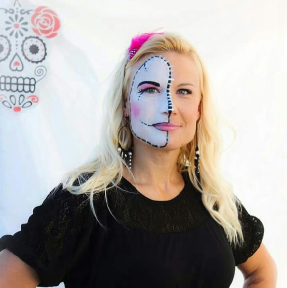 Meet your Posher, Rachel - Picture 3 of 4