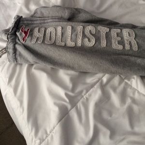 Hollister sweats