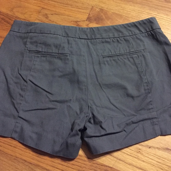 Gap Grey Shorts - Picture 3 of 3