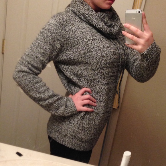 JESSIE JAMES DECKER Cowl Neck Sweater