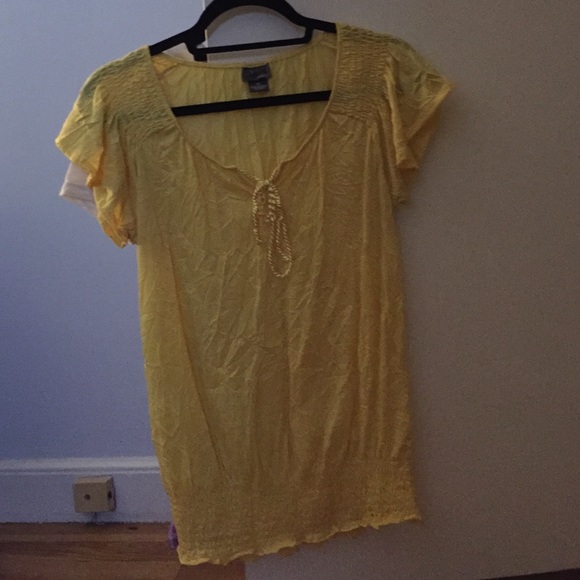 Yellow crinkle shirt