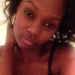 Meet your Posher, Whitney