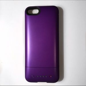 Purple iPhone 5/5s Mophie Charging Phone Case!