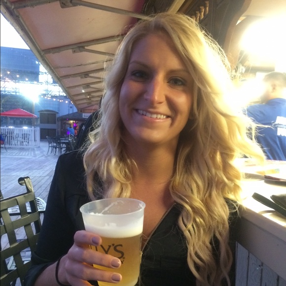 Meet your Posher, Mandy