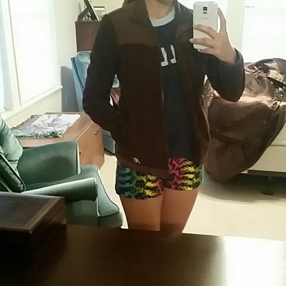 Sold - Picture 3 of 3