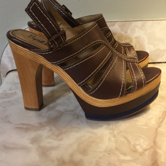 Splendid shoes
