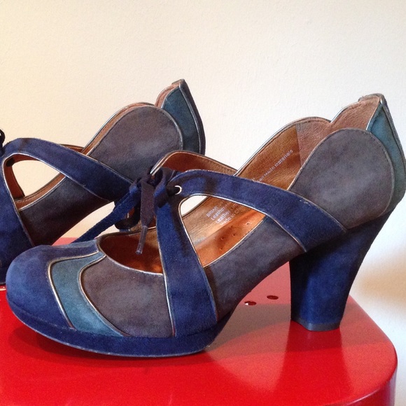 Gorgeous navy, gray & teal suede pumps 7.5W