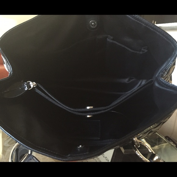 Authentic coach: like new! - Picture 4 of 4