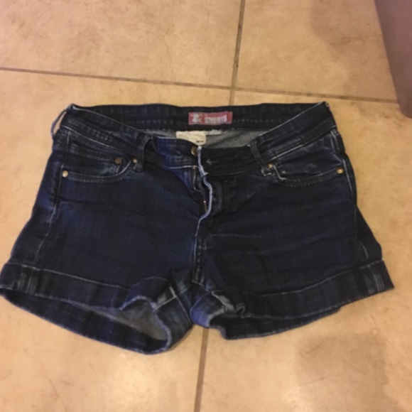 H & m shorts - Picture 3 of 3