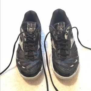 Mizuno wave rally 5 black volleyball shoes