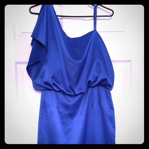 Jessica Simpson blue dress