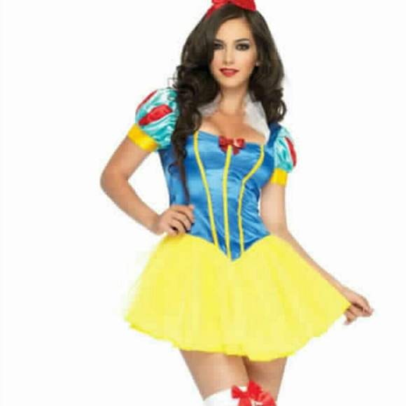Snow White Halloween Costume