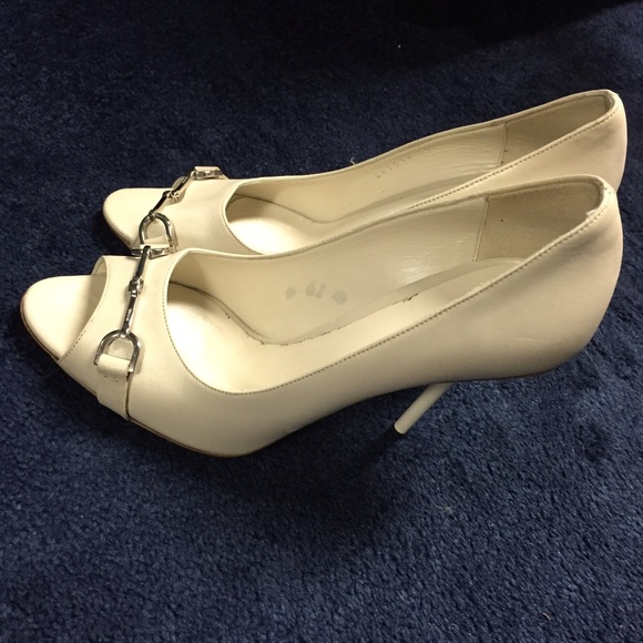 Gucci shoes authentic