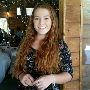 Meet your Posher, Kayla