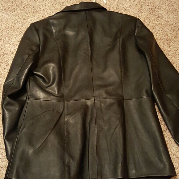 Black jacket - Picture 3 of 3
